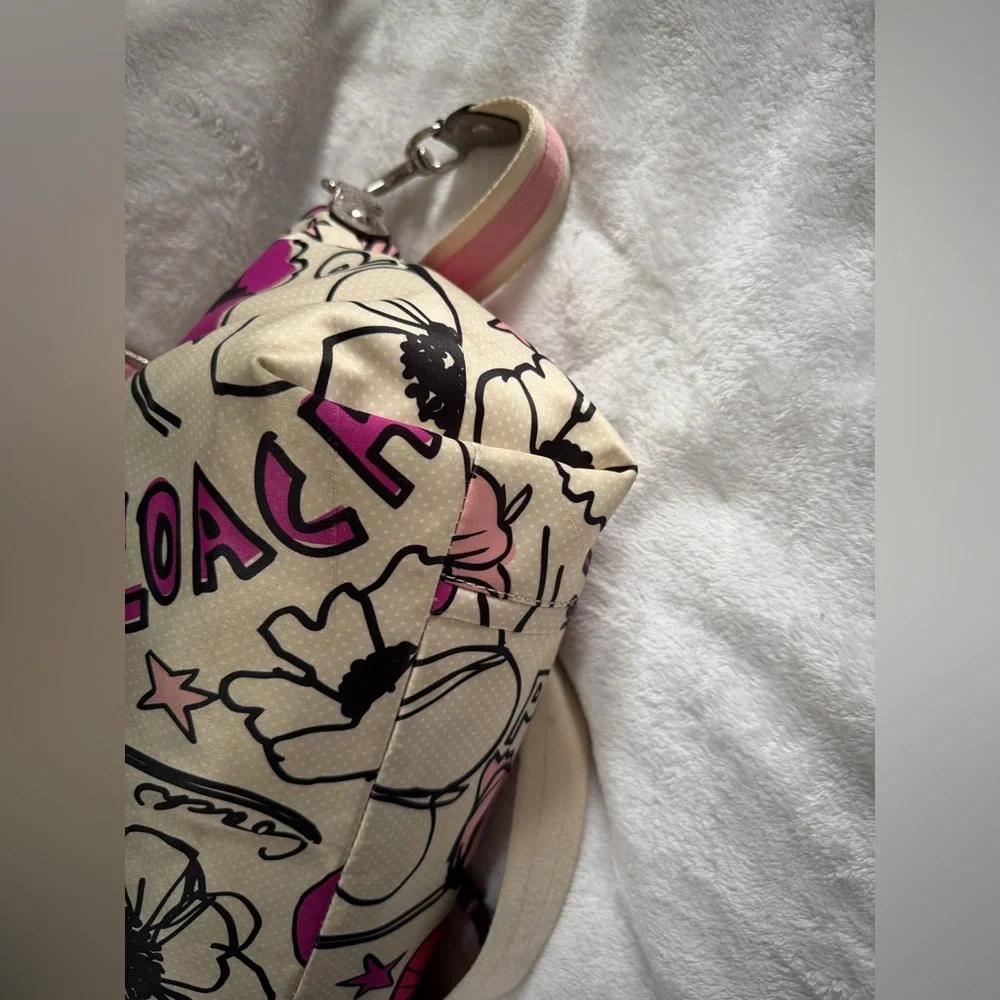 Coach Poppy Petal Print Lurex Rocker Hand Bag Crossbody Bag Strap #16308 EUC - Picture 7 of 11